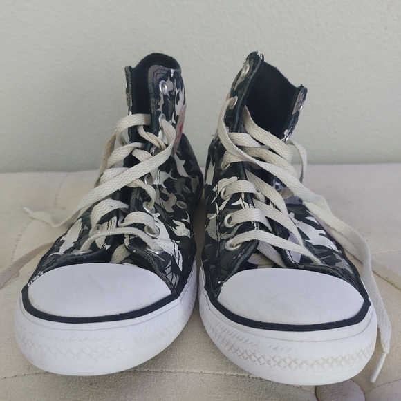 Converse Unisex Kids Chuck Taylor All-Star HI Black Shark Sneaker Shoe - Picture 5 of 6